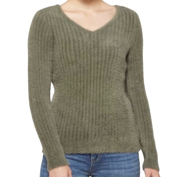 *SOLD* NWOT! Love Ellie Mia Eyelash Sweater - Size Large - Picture 2 of 8